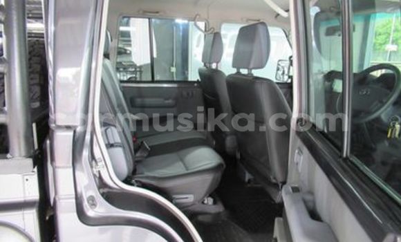 Tenga Tsaru Toyota Land Cruiser Sirivha Mota in Beitbridge in Matabeleland South Tenga Tsaru Toyota Land Cruiser Sirivha Mota in Beitbridge in Matabeleland South