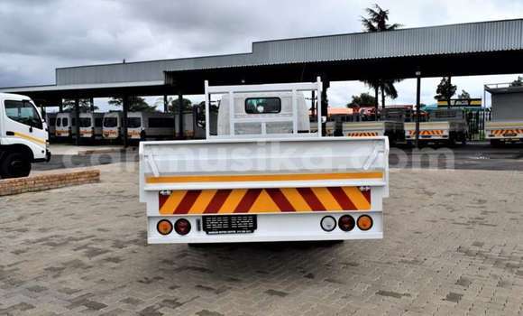 Acheter Occasion Voiture Haima 3 Blanc à Beitbridge, Matabeleland South Acheter Occasion Voiture Haima 3 Blanc à Beitbridge, Matabeleland South