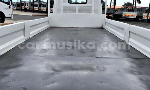 Tenga Tsaru Toyota Dyna Chena Mota in Beitbridge in Matabeleland South Tenga Tsaru Toyota Dyna Chena Mota in Beitbridge in Matabeleland South