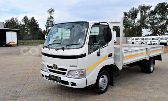 Tenga Tsaru Toyota Dyna Chena Mota in Beitbridge in Matabeleland South Tenga Tsaru Toyota Dyna Chena Mota in Beitbridge in Matabeleland South