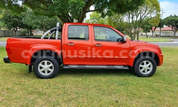 Acheter Occasion Voiture Isuzu KB Rouge à Beitbridge, Matabeleland South