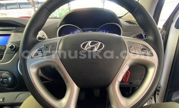 Nunua Ilio tumika Hyundai ix35 Nyeupe Gari ndani ya Beitbridge nchini Matabeleland Kusini Nunua Ilio tumika Hyundai ix35 Nyeupe Gari ndani ya Beitbridge nchini Matabeleland Kusini