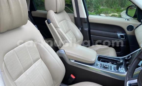 Acheter Occasion Voiture Land Rover Range Rover Sport Beige à Beitbridge, Matabeleland South Acheter Occasion Voiture Land Rover Range Rover Sport Beige à Beitbridge, Matabeleland South