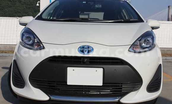 Tenga Tsaru Toyota Aqua Chena Mota in Beitbridge in Matabeleland South