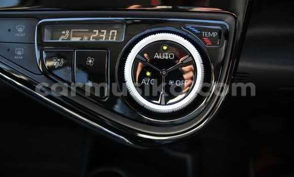 Acheter Occasion Voiture Toyota Aqua Blanc à Beitbridge, Matabeleland South Acheter Occasion Voiture Toyota Aqua Blanc à Beitbridge, Matabeleland South