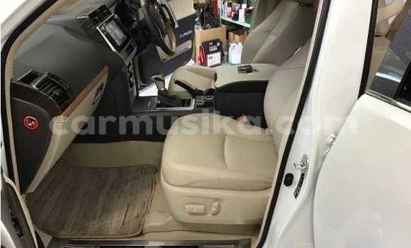 Acheter Occasion Voiture Toyota Land Cruiser Prado Blanc à Beitbridge, Matabeleland South Acheter Occasion Voiture Toyota Land Cruiser Prado Blanc à Beitbridge, Matabeleland South
