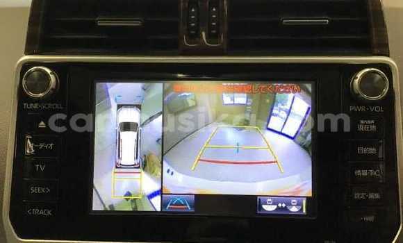 Acheter Occasion Voiture Toyota Land Cruiser Prado Blanc à Beitbridge, Matabeleland South Acheter Occasion Voiture Toyota Land Cruiser Prado Blanc à Beitbridge, Matabeleland South