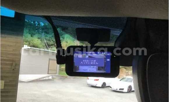 Acheter Occasion Voiture Toyota Land Cruiser Prado Blanc à Beitbridge, Matabeleland South Acheter Occasion Voiture Toyota Land Cruiser Prado Blanc à Beitbridge, Matabeleland South