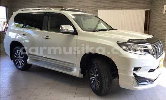 Acheter Occasion Voiture Toyota Land Cruiser Prado Blanc à Beitbridge, Matabeleland South Acheter Occasion Voiture Toyota Land Cruiser Prado Blanc à Beitbridge, Matabeleland South