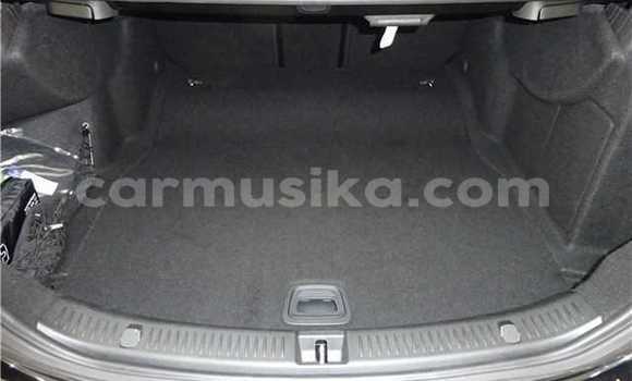 Acheter Occasion Voiture Mercedes-Benz E200 Noir à Beitbridge, Matabeleland South Acheter Occasion Voiture Mercedes-Benz E200 Noir à Beitbridge, Matabeleland South