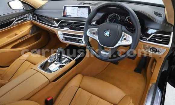 Tenga Tsaru BMW 7-Series Nhema Mota in Beitbridge in Matabeleland South Tenga Tsaru BMW 7-Series Nhema Mota in Beitbridge in Matabeleland South