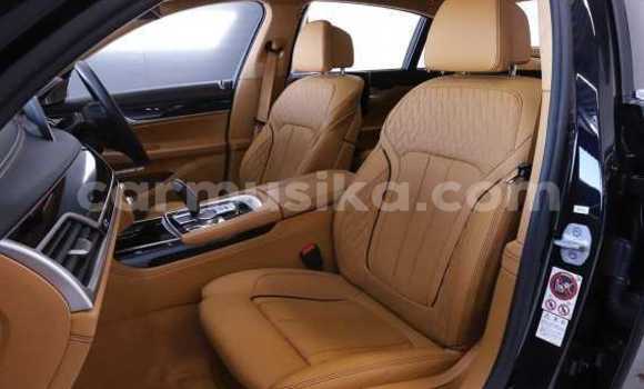 Tenga Tsaru BMW 7-Series Nhema Mota in Beitbridge in Matabeleland South Tenga Tsaru BMW 7-Series Nhema Mota in Beitbridge in Matabeleland South