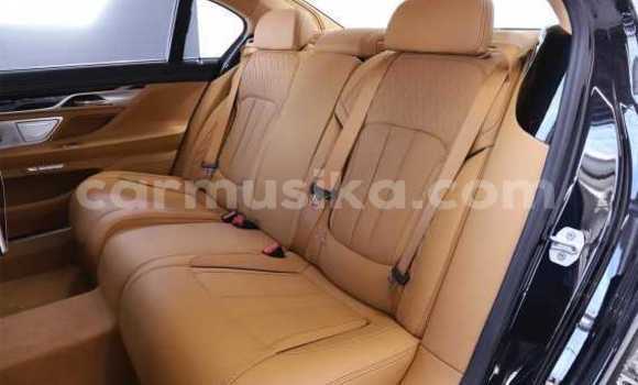 Tenga Tsaru BMW 7-Series Nhema Mota in Beitbridge in Matabeleland South Tenga Tsaru BMW 7-Series Nhema Mota in Beitbridge in Matabeleland South