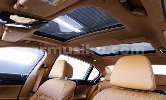 Tenga Tsaru BMW 7-Series Nhema Mota in Beitbridge in Matabeleland South Tenga Tsaru BMW 7-Series Nhema Mota in Beitbridge in Matabeleland South