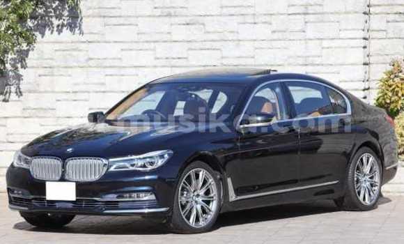 Tenga Tsaru BMW 7-Series Nhema Mota in Beitbridge in Matabeleland South Tenga Tsaru BMW 7-Series Nhema Mota in Beitbridge in Matabeleland South