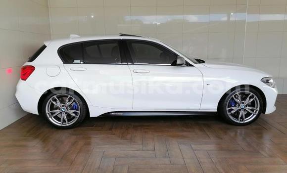 Acheter Occasion Voiture BMW 1-Series Blanc à Beitbridge, Matabeleland South Acheter Occasion Voiture BMW 1-Series Blanc à Beitbridge, Matabeleland South