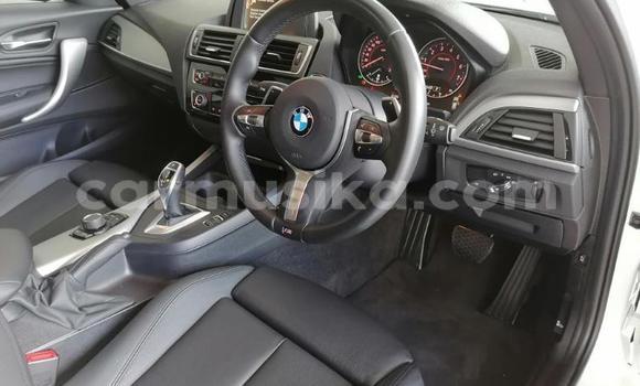 Acheter Occasion Voiture BMW 1-Series Blanc à Beitbridge, Matabeleland South Acheter Occasion Voiture BMW 1-Series Blanc à Beitbridge, Matabeleland South