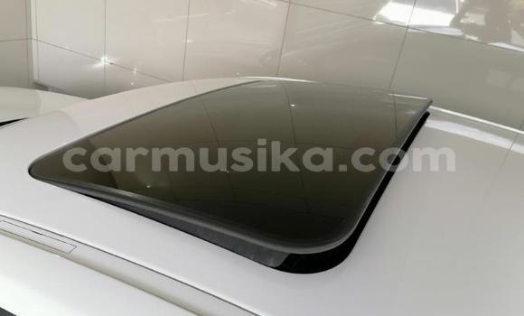 Acheter Occasion Voiture BMW 1-Series Blanc à Beitbridge, Matabeleland South Acheter Occasion Voiture BMW 1-Series Blanc à Beitbridge, Matabeleland South