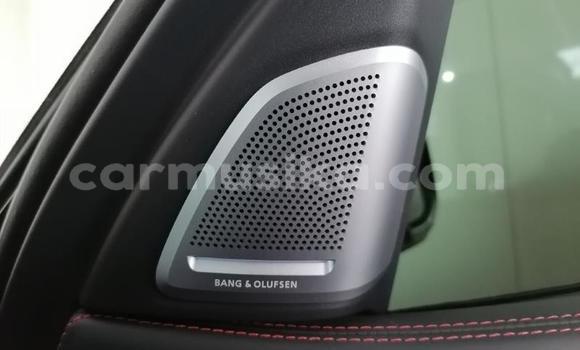 Nunua Ilio tumika BMW X6 M Nyeusi Gari ndani ya Beitbridge nchini Matabeleland Kusini Nunua Ilio tumika BMW X6 M Nyeusi Gari ndani ya Beitbridge nchini Matabeleland Kusini