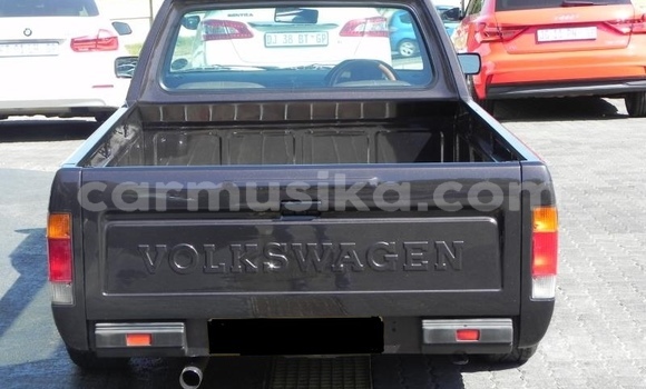 Nunua Ilio tumika Volkswagen Golf Nyeusi Gari ndani ya Beitbridge nchini Matabeleland Kusini Nunua Ilio tumika Volkswagen Golf Nyeusi Gari ndani ya Beitbridge nchini Matabeleland Kusini