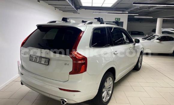 Buy Used Volvo XC90 White Car in Bulawayo in Bulawayo Buy Used Volvo XC90 White Car in Bulawayo in Bulawayo