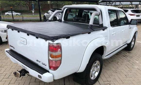 Acheter Occasion Voiture Mazda BT-50 Blanc à Bulawayo, Bulawayo Acheter Occasion Voiture Mazda BT-50 Blanc à Bulawayo, Bulawayo