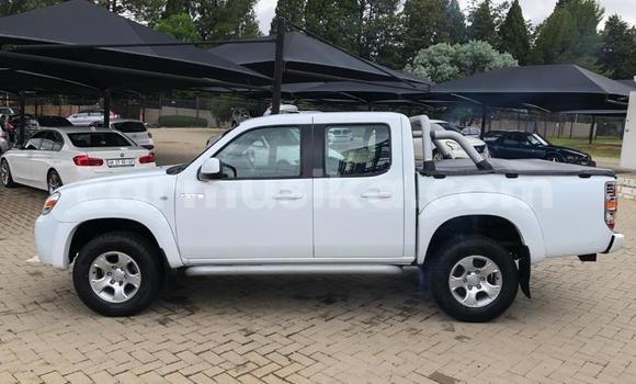 Acheter Occasion Voiture Mazda BT-50 Blanc à Bulawayo, Bulawayo Acheter Occasion Voiture Mazda BT-50 Blanc à Bulawayo, Bulawayo