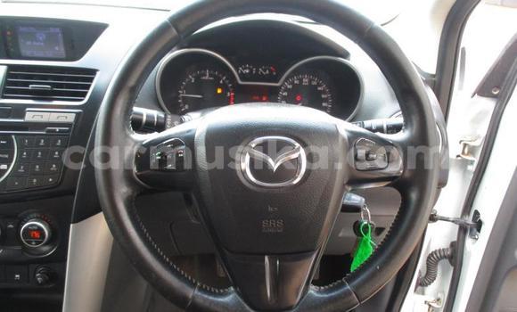 Acheter Occasion Voiture Mazda BT-50 Blanc à Beitbridge, Matabeleland South Acheter Occasion Voiture Mazda BT-50 Blanc à Beitbridge, Matabeleland South