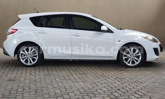 Acheter Occasion Voiture Mazda 3 Blanc à Beitbridge, Matabeleland South Acheter Occasion Voiture Mazda 3 Blanc à Beitbridge, Matabeleland South