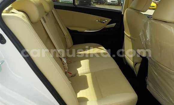 Nunua Ilio tumika Toyota Premio Nyeupe Gari ndani ya Beitbridge nchini Matabeleland Kusini Nunua Ilio tumika Toyota Premio Nyeupe Gari ndani ya Beitbridge nchini Matabeleland Kusini