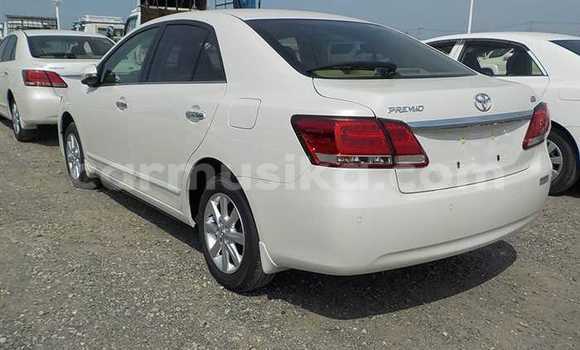 Nunua Ilio tumika Toyota Premio Nyeupe Gari ndani ya Beitbridge nchini Matabeleland Kusini Nunua Ilio tumika Toyota Premio Nyeupe Gari ndani ya Beitbridge nchini Matabeleland Kusini