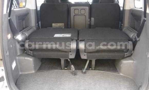 Buy Used Toyota Noah Silver Car in Beitbridge in Matabeleland South Buy Used Toyota Noah Silver Car in Beitbridge in Matabeleland South