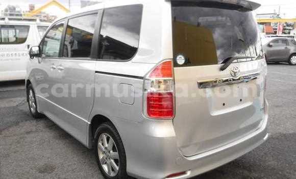 Buy Used Toyota Noah Silver Car in Beitbridge in Matabeleland South Buy Used Toyota Noah Silver Car in Beitbridge in Matabeleland South