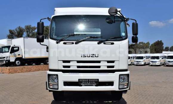 Acheter Occasion Utilitaire Isuzu Elf Blanc à Hwange, Matabeleland Nord Acheter Occasion Utilitaire Isuzu Elf Blanc à Hwange, Matabeleland Nord