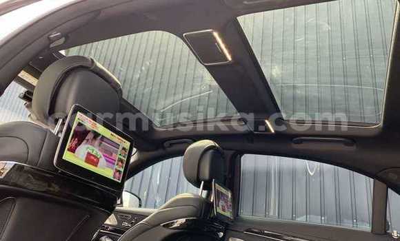 Acheter Occasion Voiture Mercedes‒Benz S–Class Gris à Beitbridge, Matabeleland South Acheter Occasion Voiture Mercedes‒Benz S–Class Gris à Beitbridge, Matabeleland South