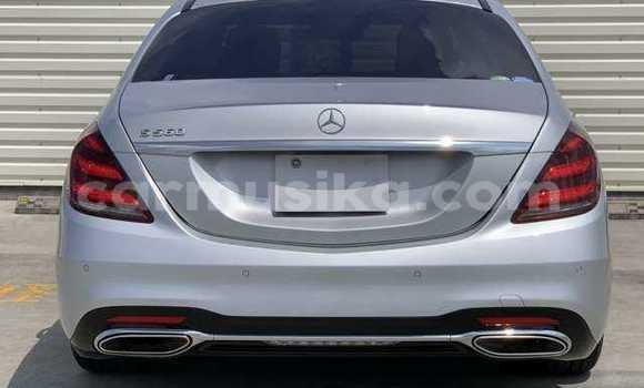 Acheter Occasion Voiture Mercedes‒Benz S–Class Gris à Beitbridge, Matabeleland South Acheter Occasion Voiture Mercedes‒Benz S–Class Gris à Beitbridge, Matabeleland South