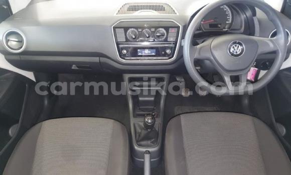 Acheter Occasion Voiture Volkswagen up! Blanc à Beitbridge, Matabeleland South Acheter Occasion Voiture Volkswagen up! Blanc à Beitbridge, Matabeleland South