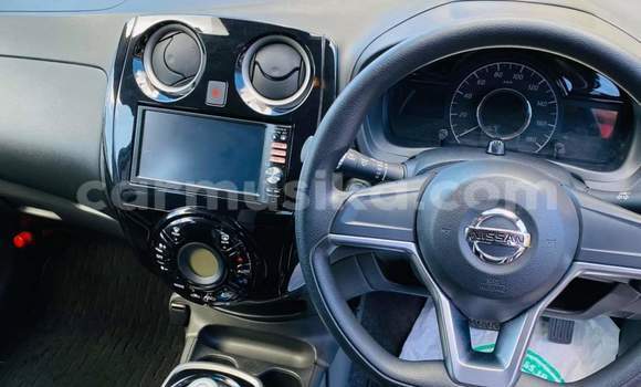 Buy Used Nissan Note Silver Car in Beitbridge in Matabeleland South Buy Used Nissan Note Silver Car in Beitbridge in Matabeleland South