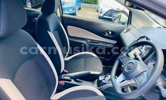Buy Used Nissan Note Silver Car in Beitbridge in Matabeleland South Buy Used Nissan Note Silver Car in Beitbridge in Matabeleland South