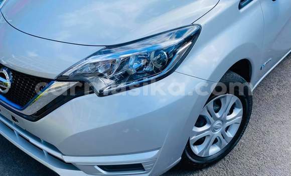 Buy Used Nissan Note Silver Car in Beitbridge in Matabeleland South Buy Used Nissan Note Silver Car in Beitbridge in Matabeleland South