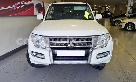 Nunua Ilio tumika Mitsubishi Pajero Nyeupe Gari ndani ya Beitbridge nchini Matabeleland Kusini