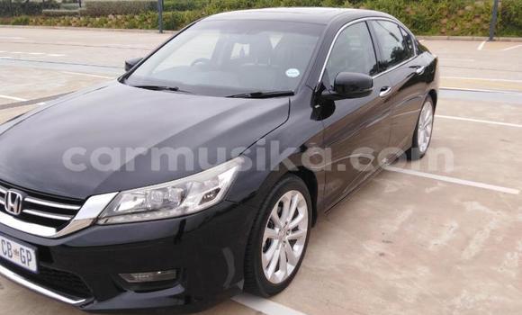 Nunua Ilio tumika Honda Accord Beige Gari ndani ya Beitbridge nchini Matabeleland Kusini Nunua Ilio tumika Honda Accord Beige Gari ndani ya Beitbridge nchini Matabeleland Kusini