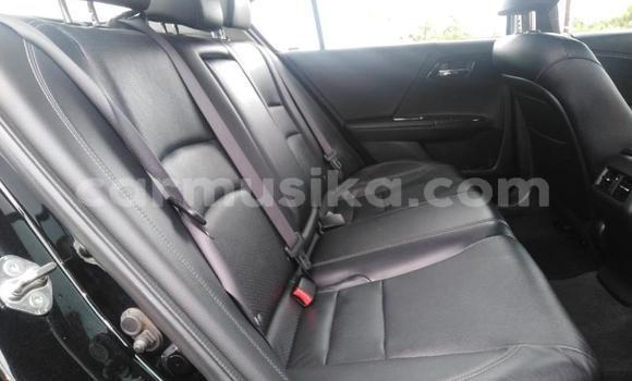 Nunua Ilio tumika Honda Accord Beige Gari ndani ya Beitbridge nchini Matabeleland Kusini Nunua Ilio tumika Honda Accord Beige Gari ndani ya Beitbridge nchini Matabeleland Kusini