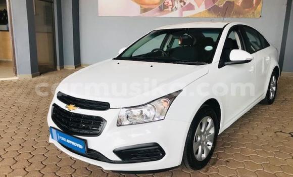 Acheter Occasion Voiture Chevrolet Cruze Blanc à Beitbridge, Matabeleland South Acheter Occasion Voiture Chevrolet Cruze Blanc à Beitbridge, Matabeleland South
