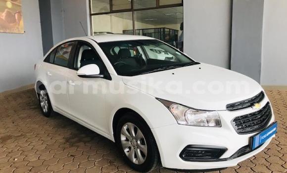 Acheter Occasion Voiture Chevrolet Cruze Blanc à Beitbridge, Matabeleland South Acheter Occasion Voiture Chevrolet Cruze Blanc à Beitbridge, Matabeleland South