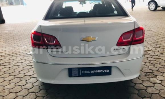 Acheter Occasion Voiture Chevrolet Cruze Blanc à Beitbridge, Matabeleland South Acheter Occasion Voiture Chevrolet Cruze Blanc à Beitbridge, Matabeleland South
