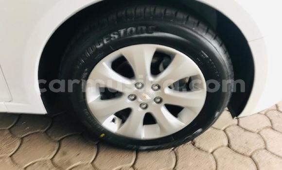 Acheter Occasion Voiture Chevrolet Cruze Blanc à Beitbridge, Matabeleland South Acheter Occasion Voiture Chevrolet Cruze Blanc à Beitbridge, Matabeleland South