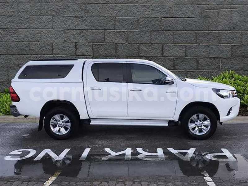 Big with watermark toyota hilux matabeleland south beitbridge 20545