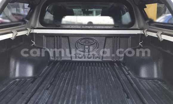 Acheter Occasion Voiture Toyota Hilux Blanc à Beitbridge, Matabeleland South Acheter Occasion Voiture Toyota Hilux Blanc à Beitbridge, Matabeleland South