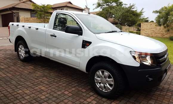 Nunua Ilio tumika Ford Ranger Nyeupe Gari ndani ya Beitbridge nchini Matabeleland Kusini